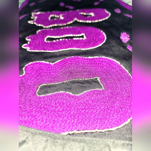 Beaded black and purple Halloween table runner. - Picture 4 of 6